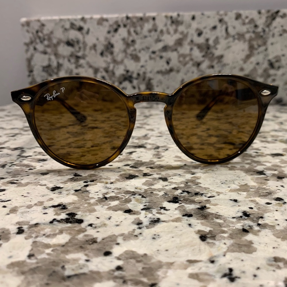 Ray-Ban 2180 Polarized Sunglasses